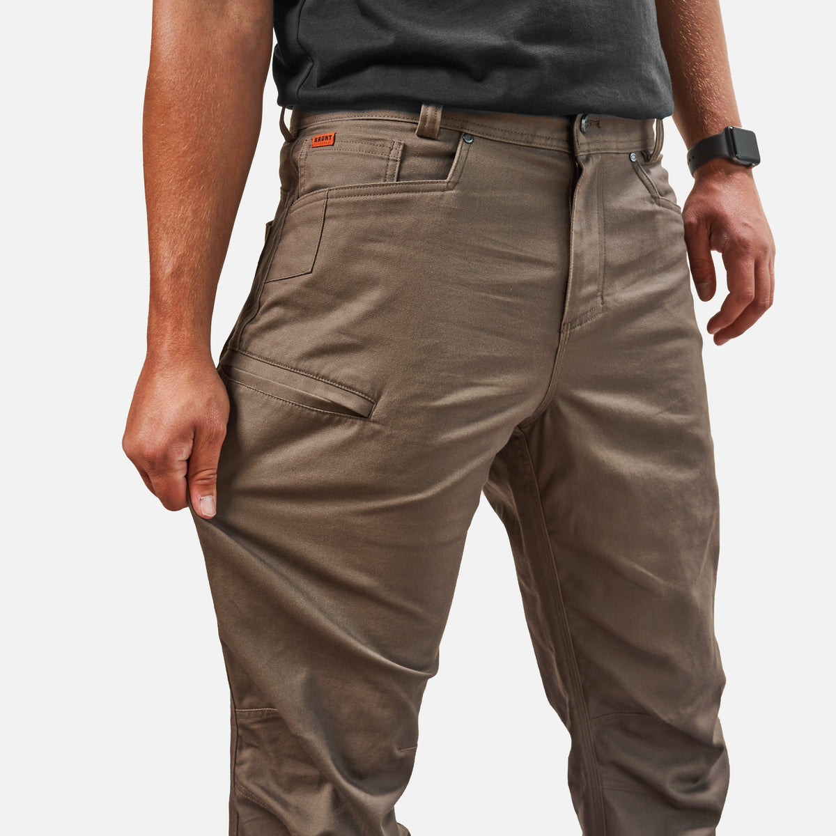 Stretching pocket of BRUNT water resistant stretch torra work pant in brown * 4